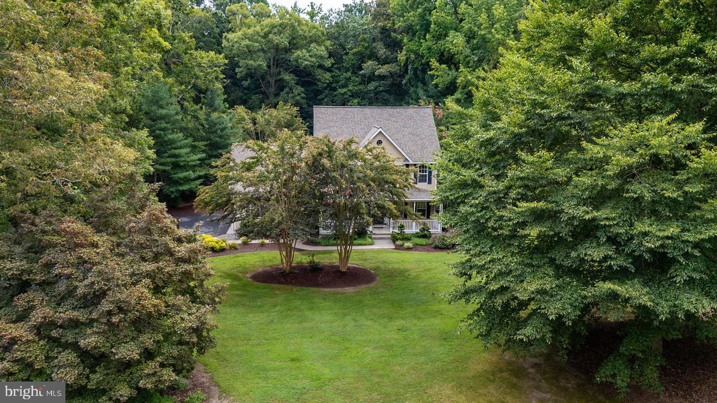 7884 Laurel Ln Property Photo 5