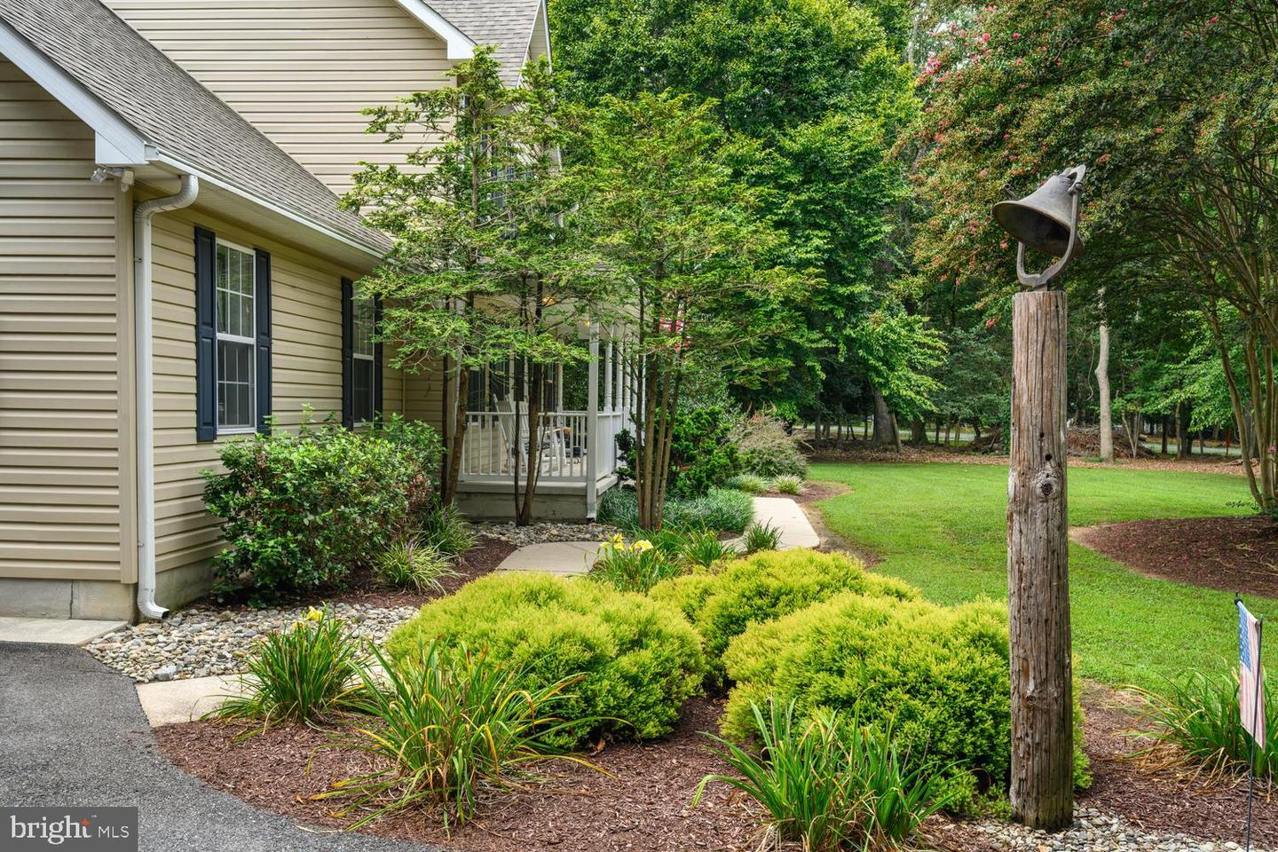 7884 Laurel Ln Property Photo 12