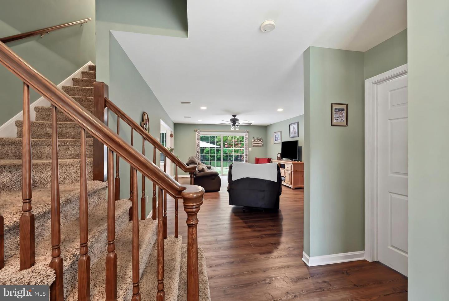 7884 Laurel Ln Property Photo 24