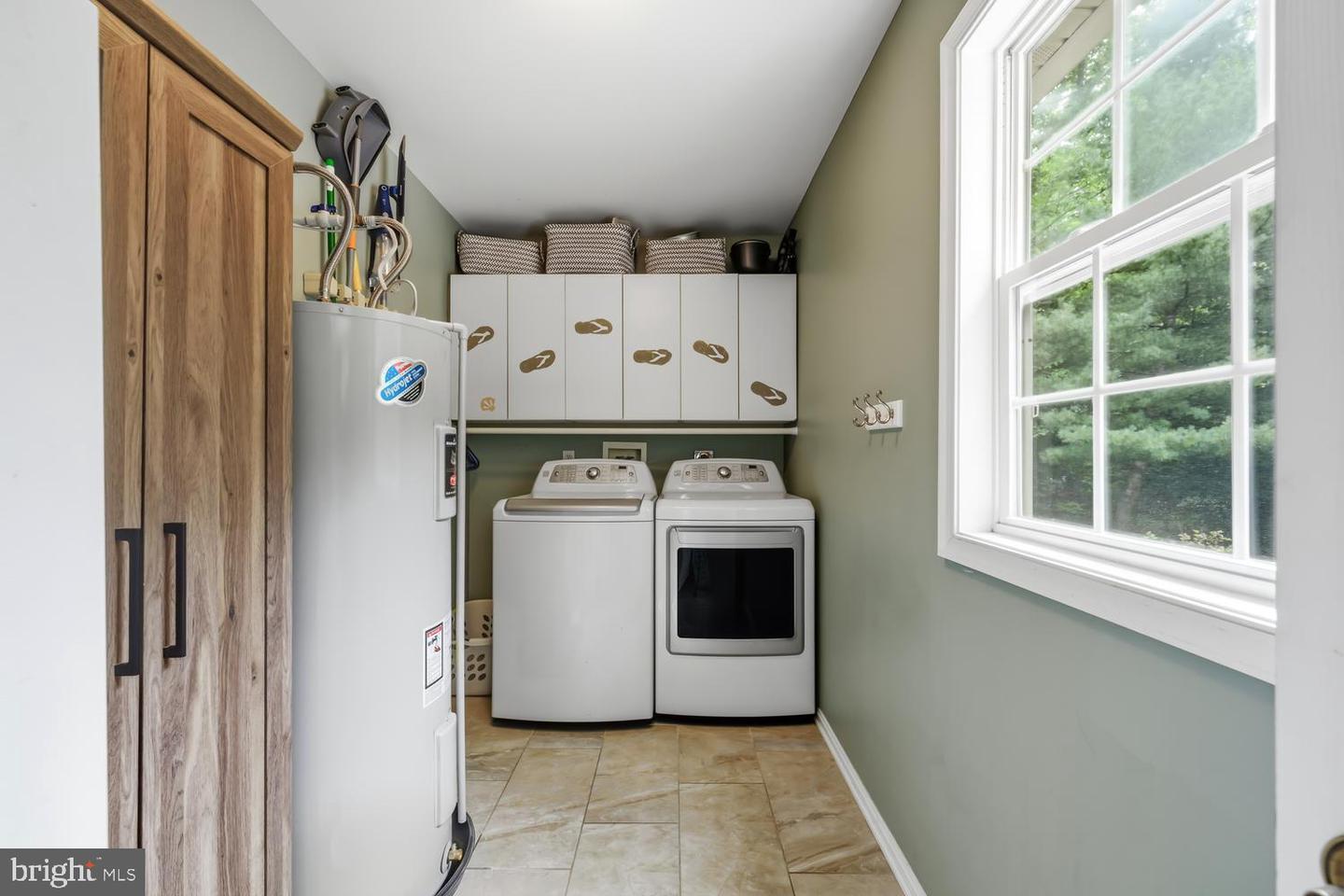 7884 Laurel Ln Property Photo 34