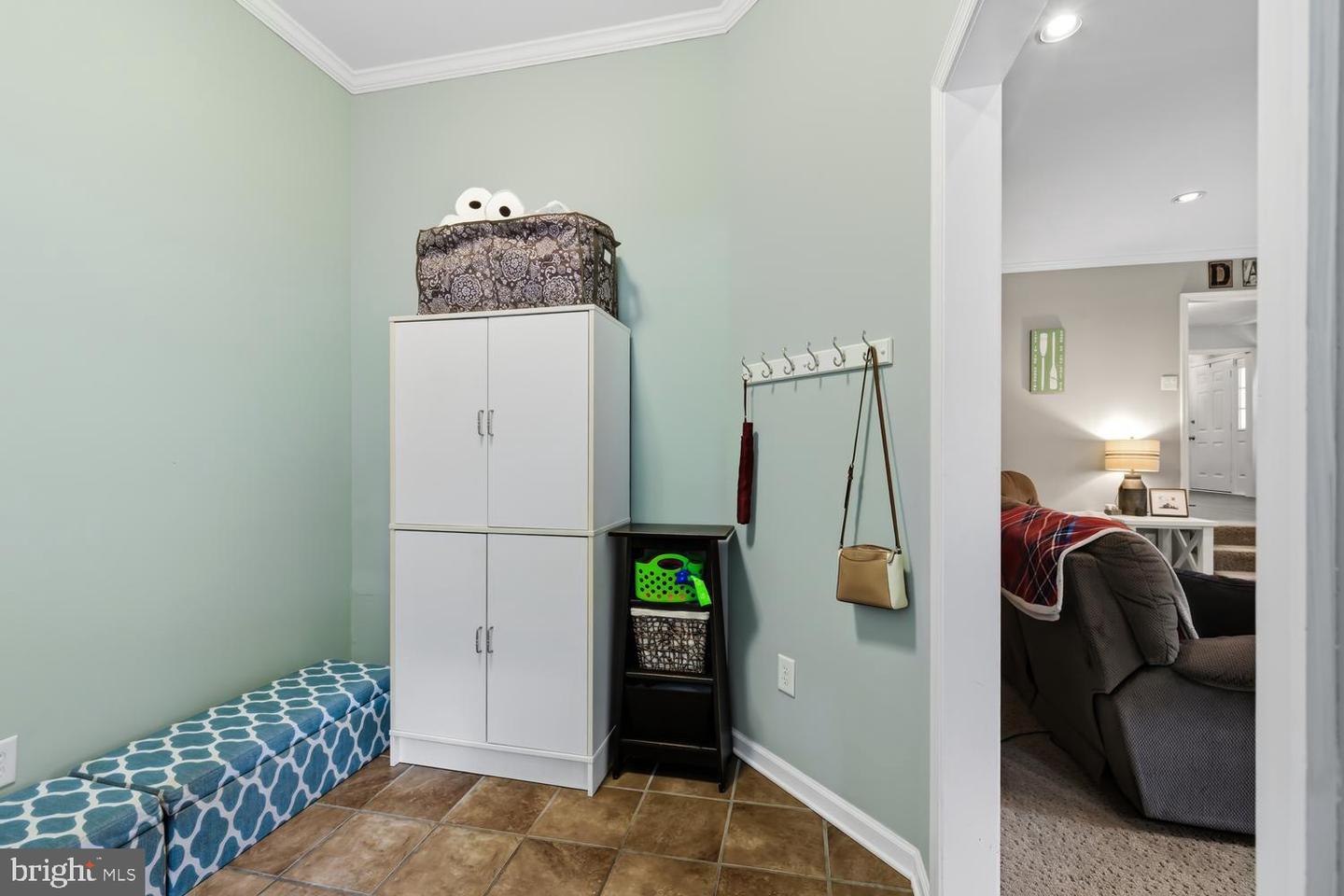 7884 Laurel Ln Property Photo 42