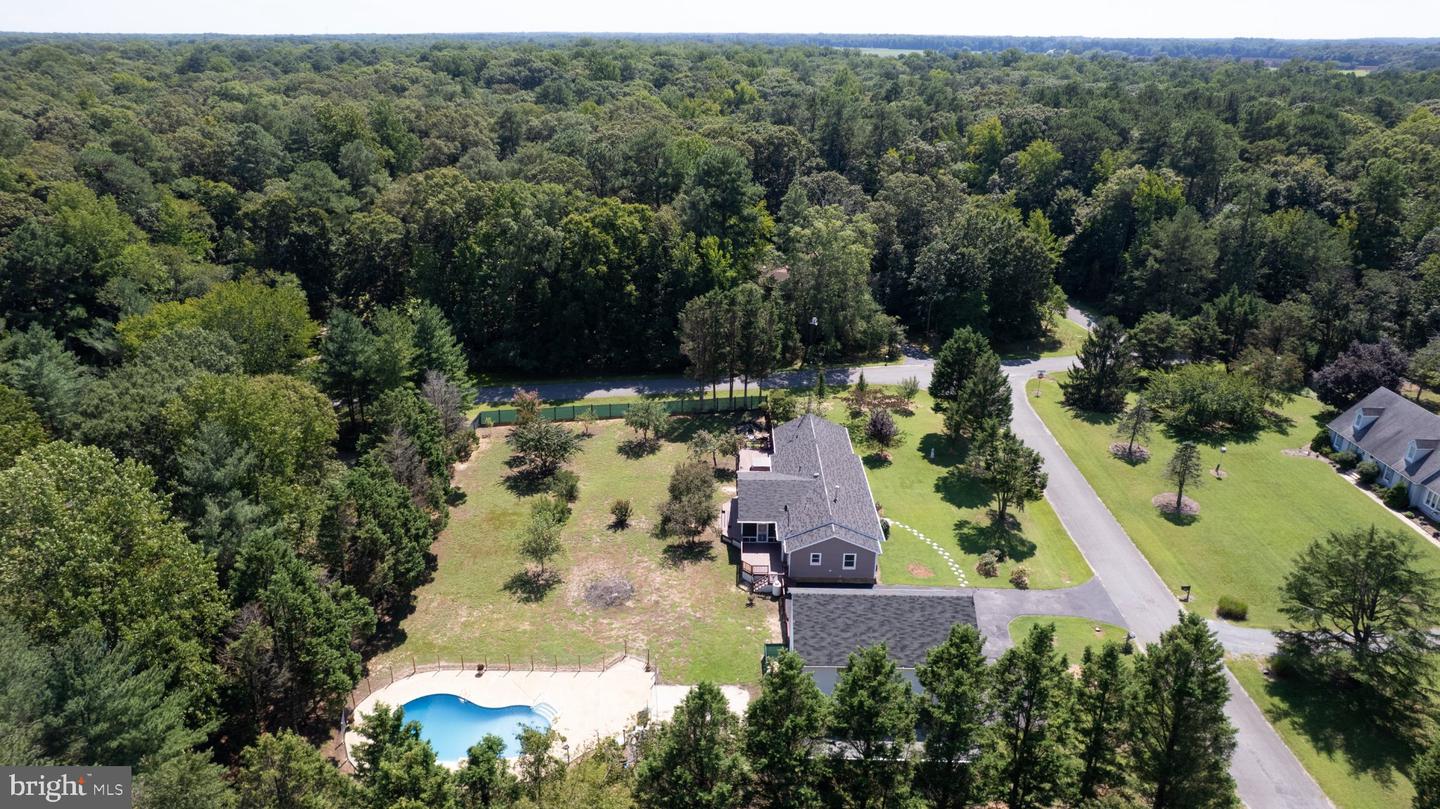 7737 Westerly Dr Property Photo 10