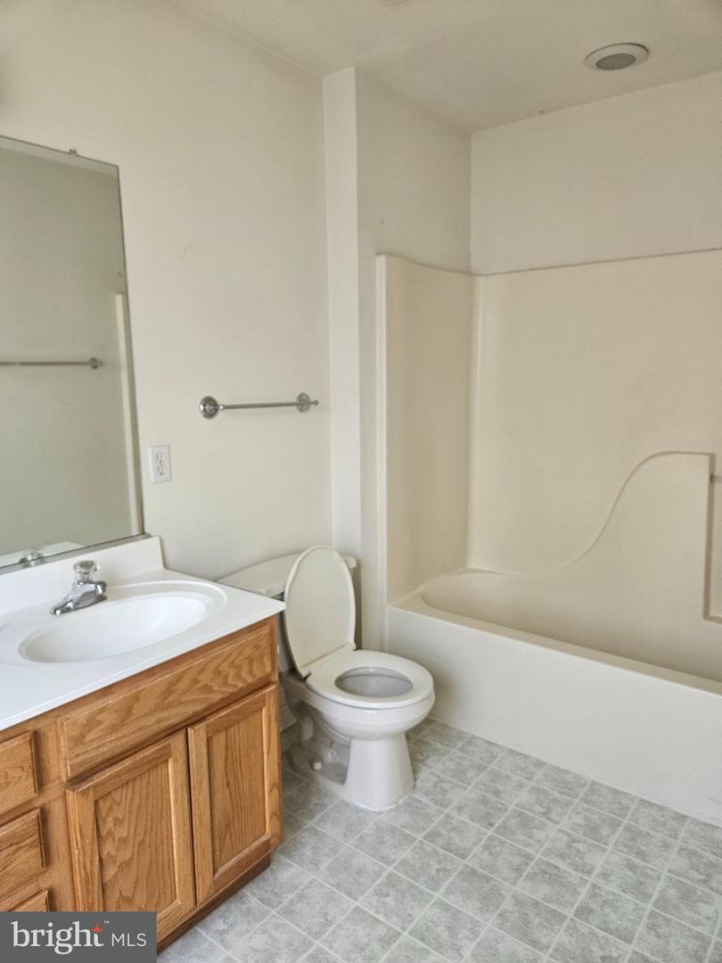 1307 Chesapeake Dr Property Photo 10