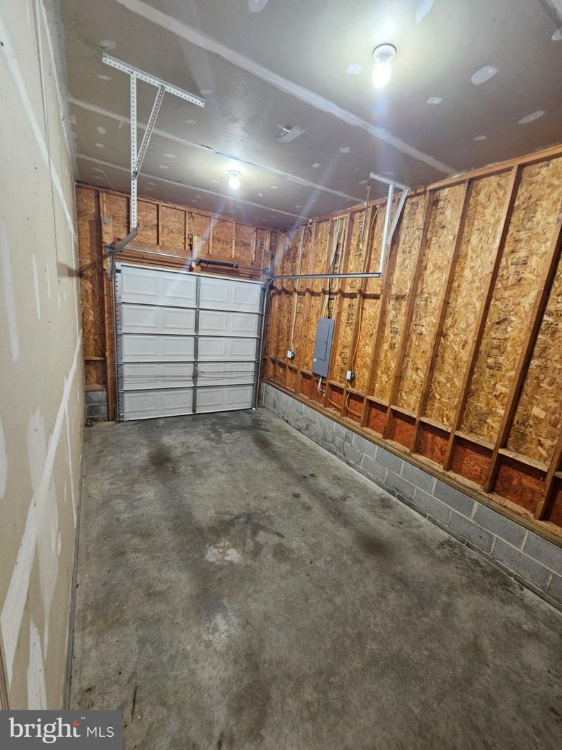 1307 Chesapeake Dr Property Photo 11