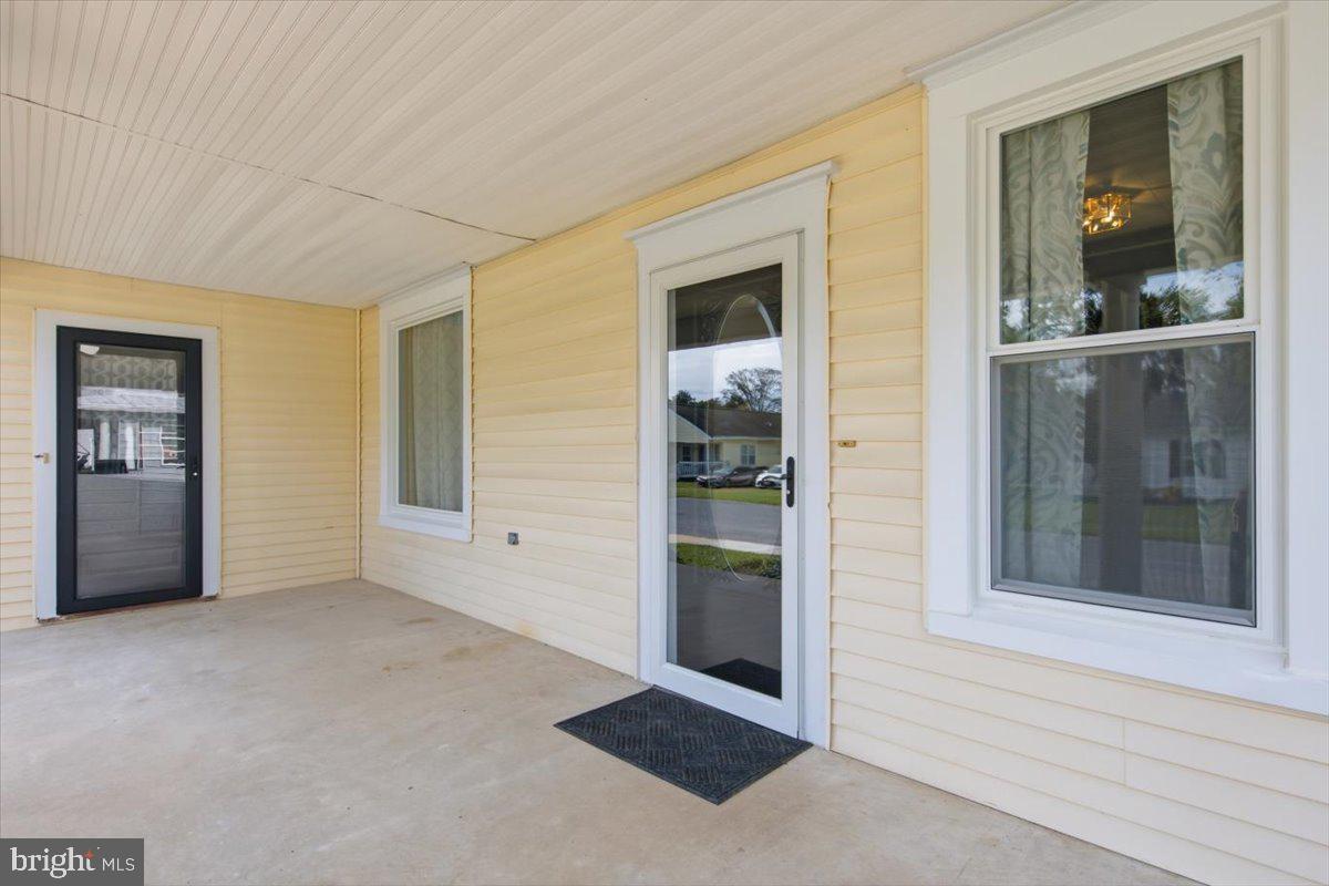 105 Noble Ave Property Photo 5