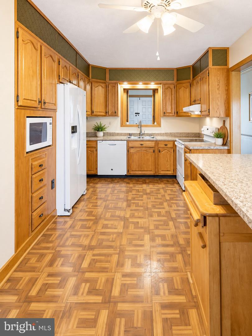117 Sunset Blvd Property Photo 8