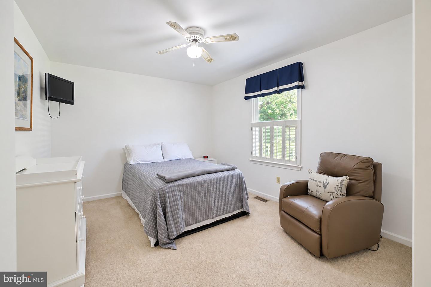 24308 Marlyn Dr Property Photo 17