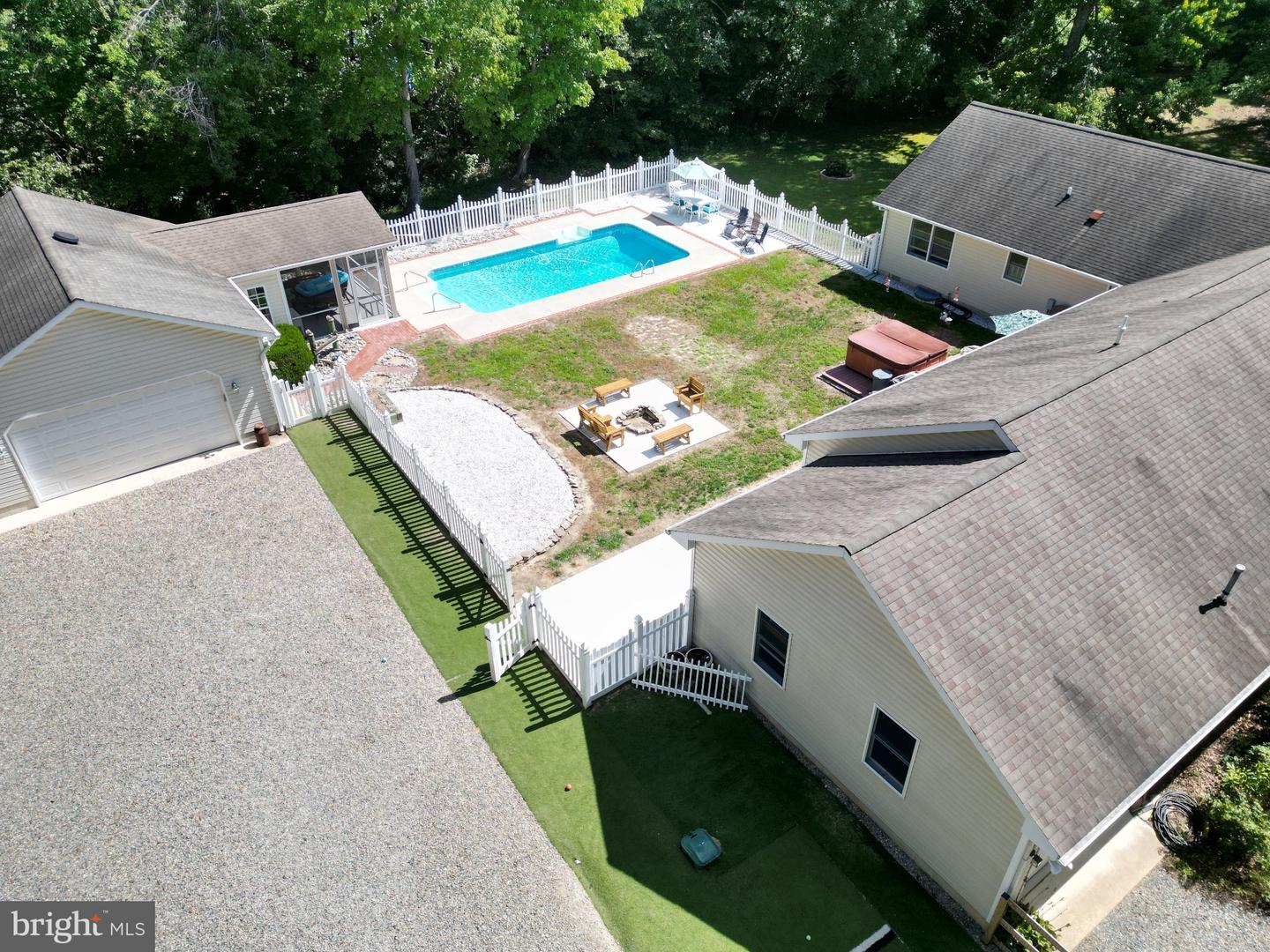 24308 Marlyn Dr Property Photo 45