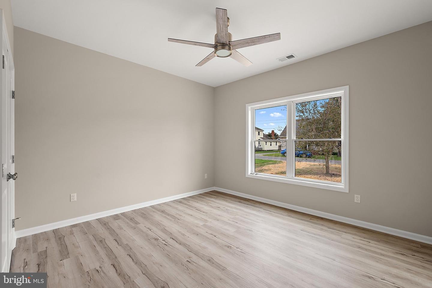 155 Wright St Property Photo 39