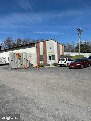 2950 Industrial Park Dr Property Photo 1