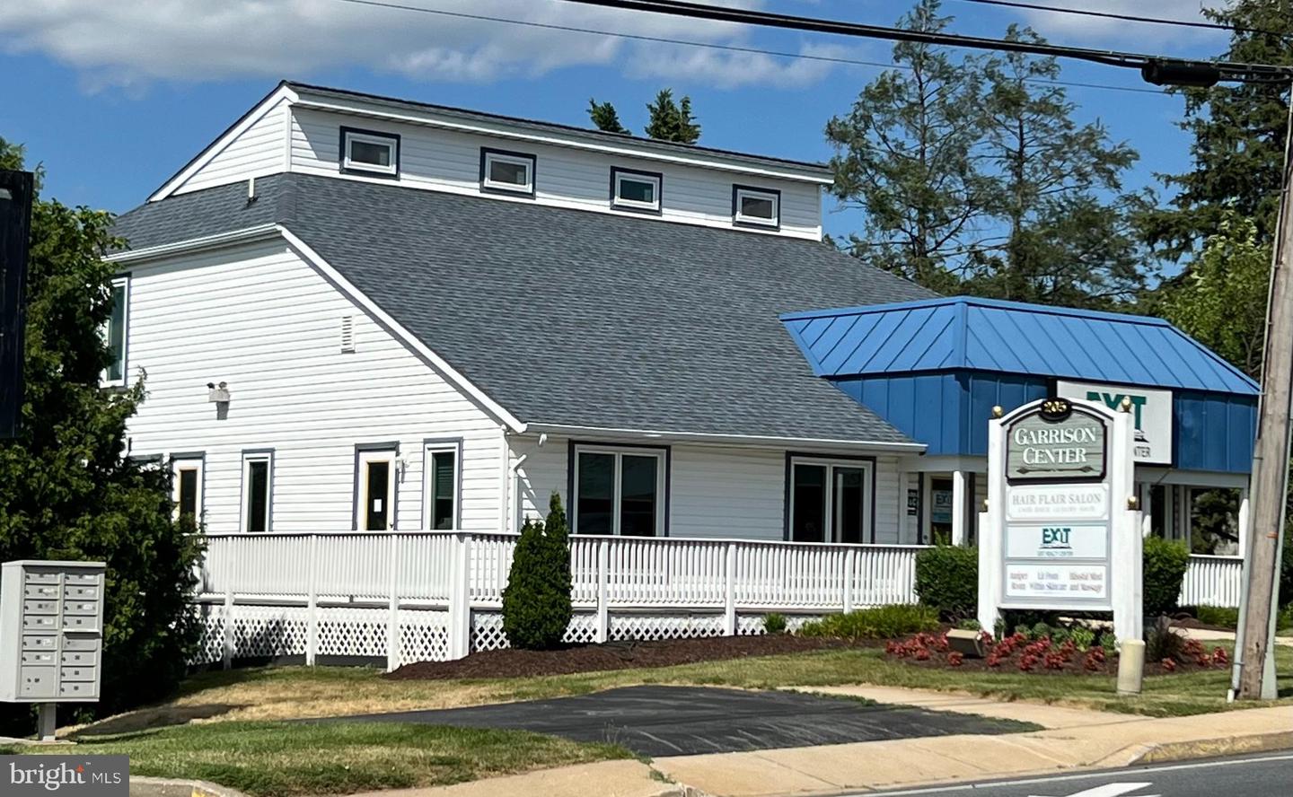 205 E Ridgeville Blvd Property Photo 12