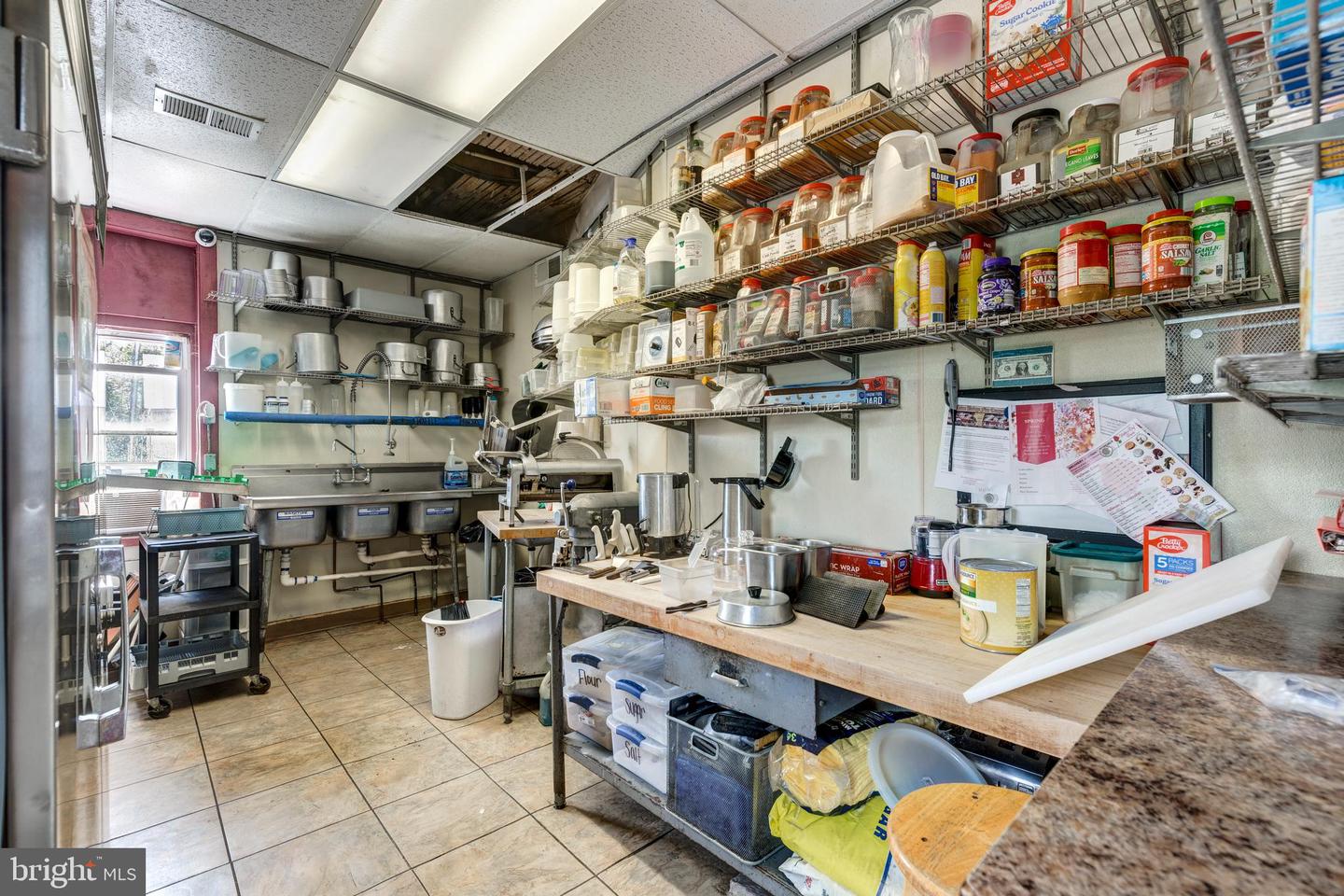 110 E Baltimore St Property Photo 17