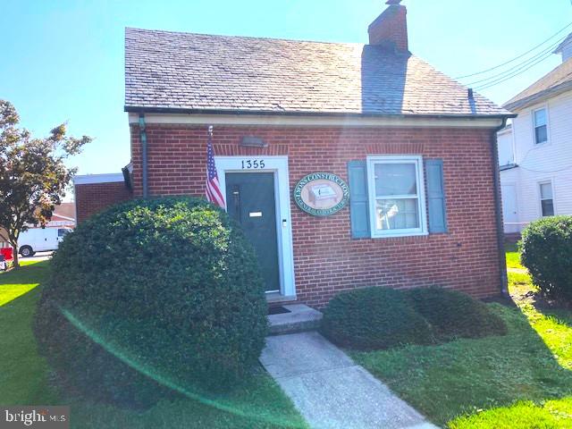 1355 N Main St Property Photo 1