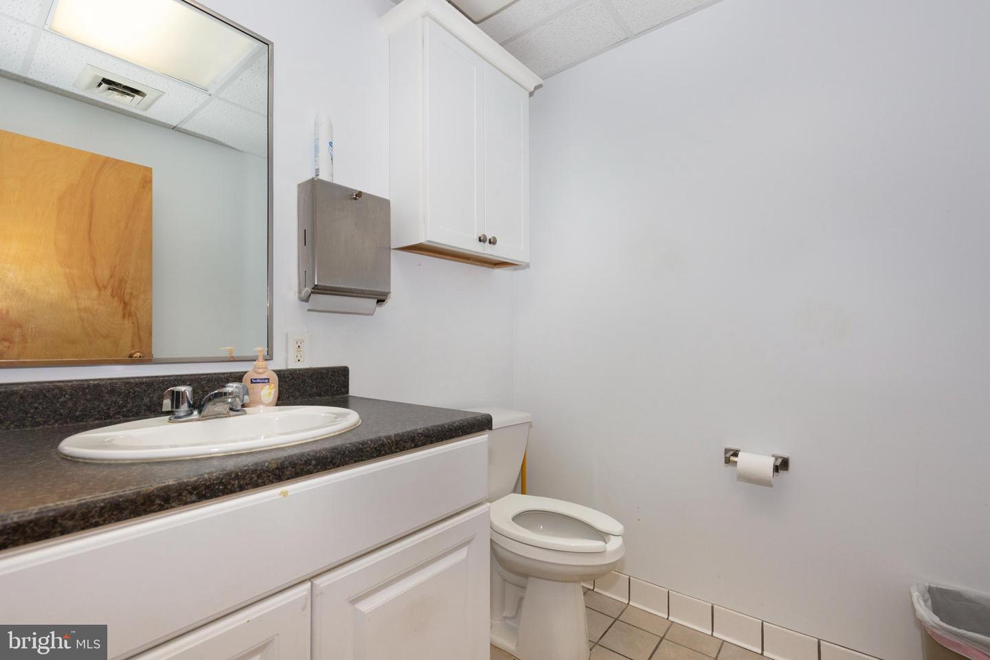 1355 N Main St Property Photo 18