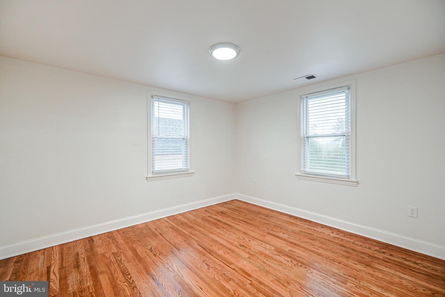 1435 Fairmount Rd Property Photo 15