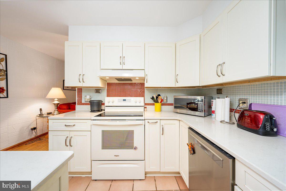 2438 Sandymount Rd Property Photo 14