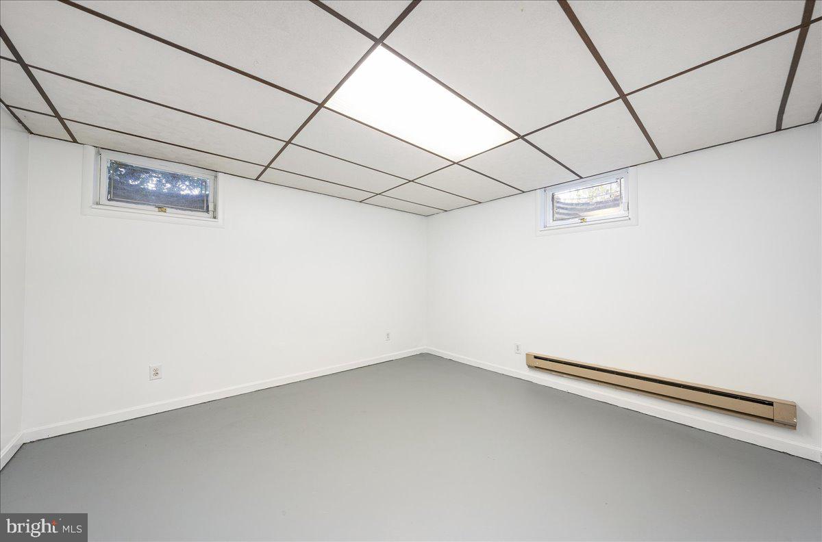 2438 Sandymount Rd Property Photo 40