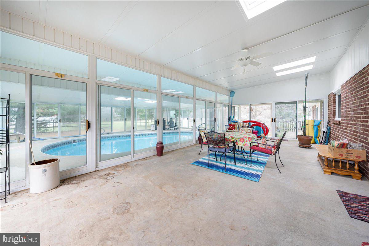 2438 Sandymount Rd Property Photo 45