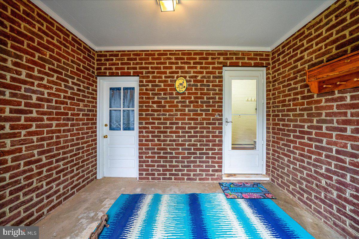 2438 Sandymount Rd Property Photo 50