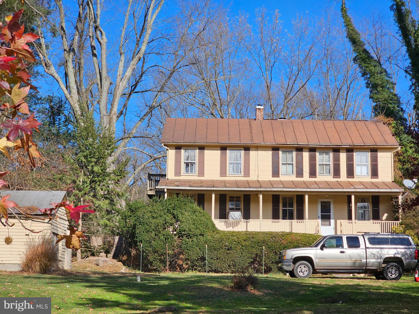 1060 Pleasant Valley Rd Property Photo