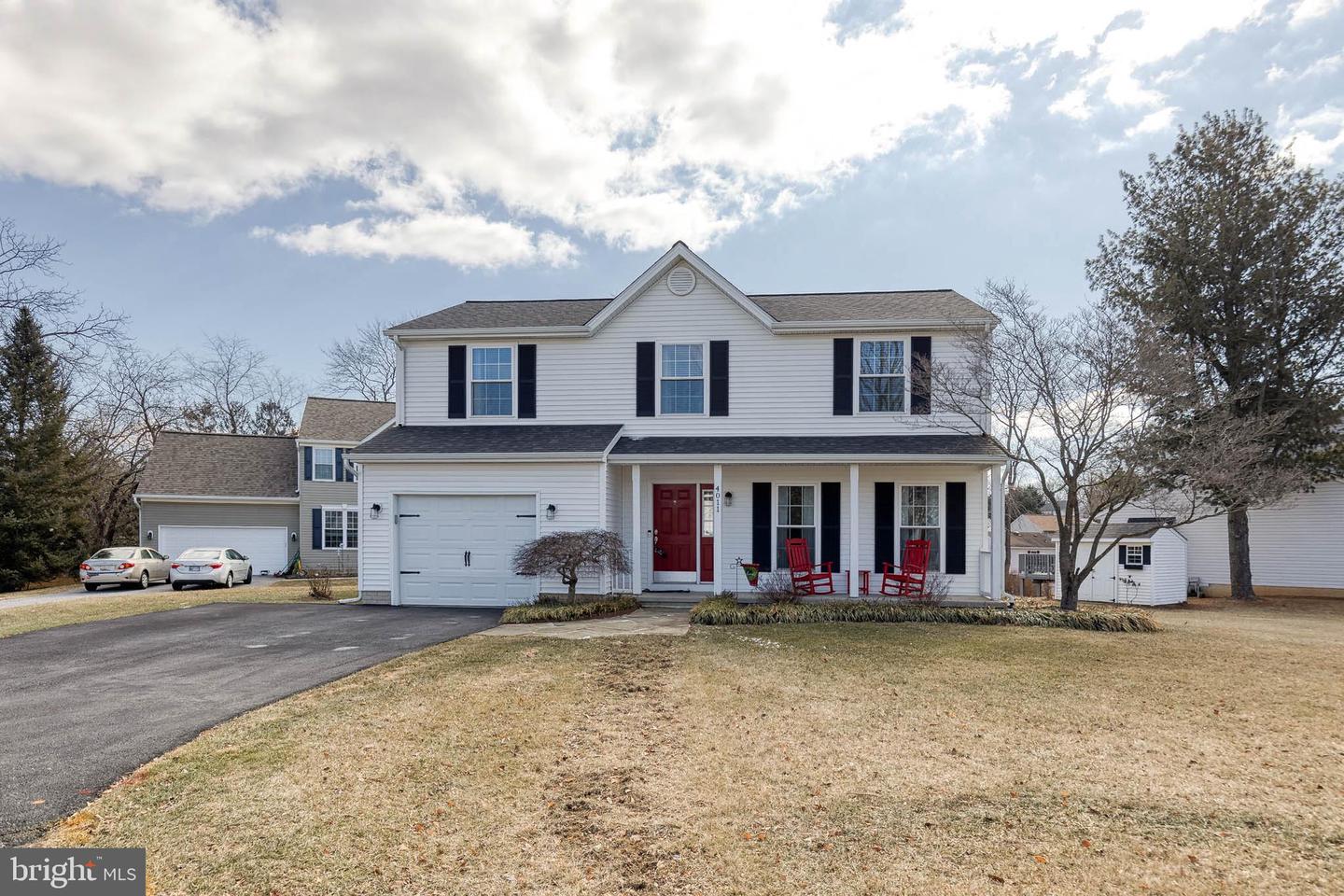 4011 Yoke Dr Property Photo