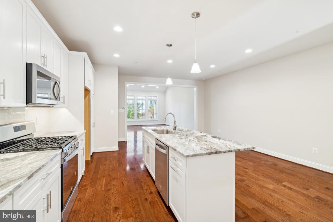 1716 Botanical Ct #24 Property Photo 6