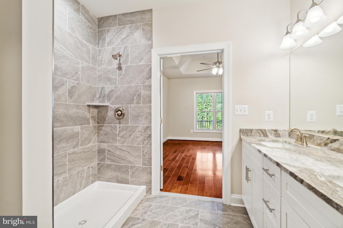 1716 Botanical Ct #24 Property Photo 13