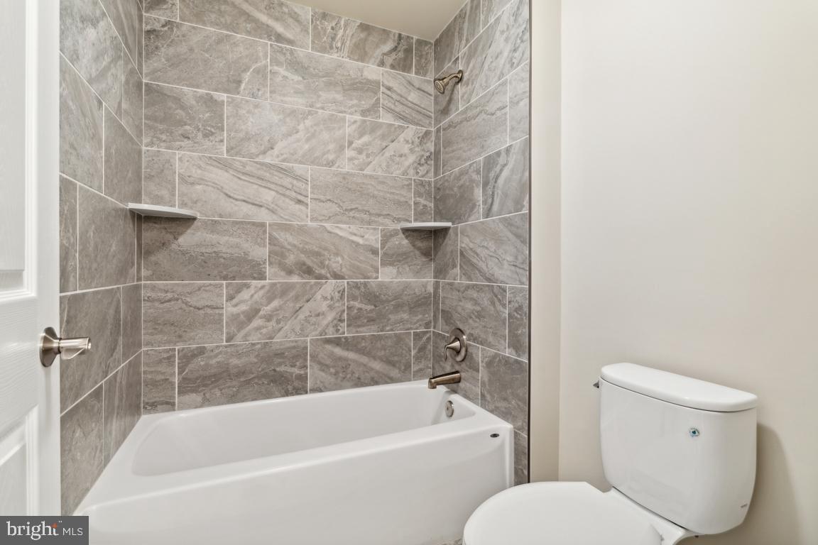1716 Botanical Ct #24 Property Photo 21
