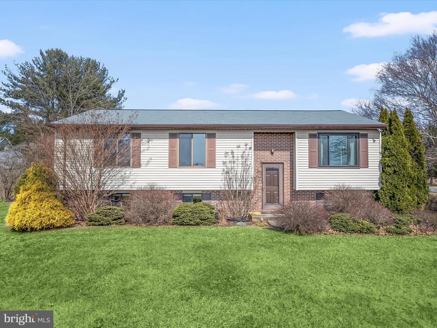1100 Cedarbrook Rd Property Photo