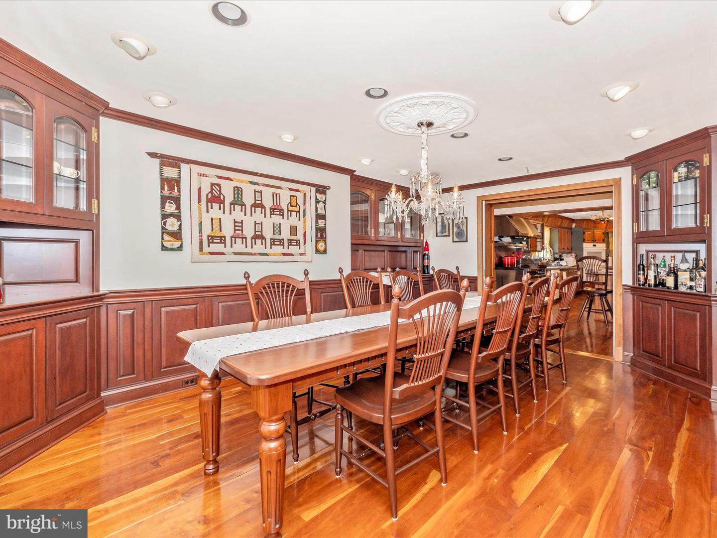806 Park Ave Property Photo 35