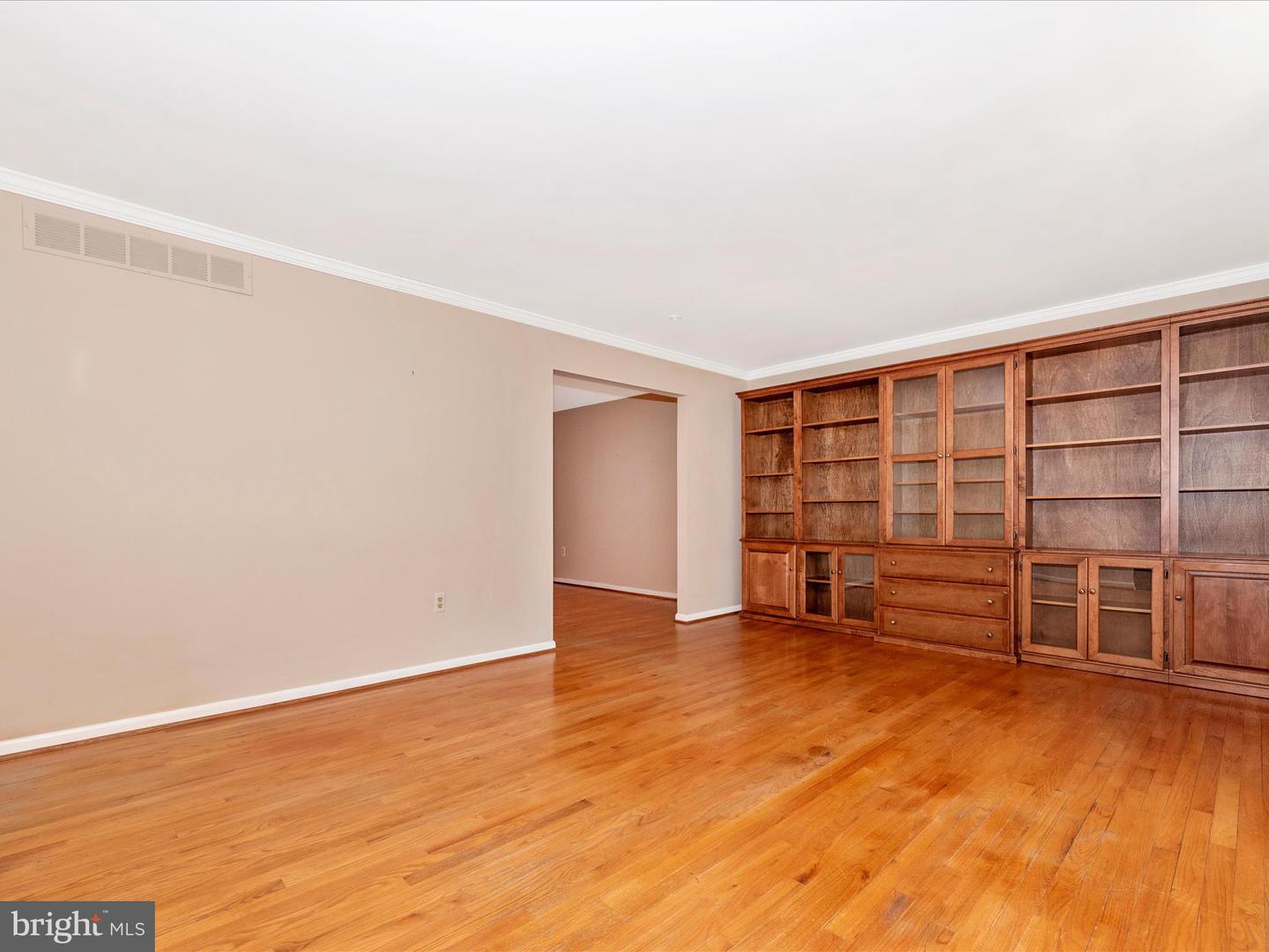 1004 Bruce Ct Property Photo 6