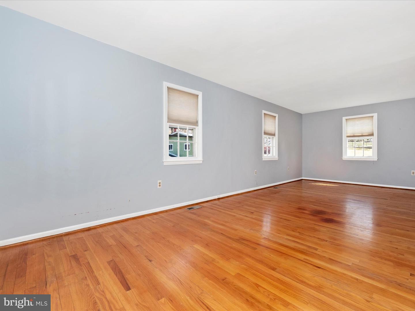 1004 Bruce Ct Property Photo 25