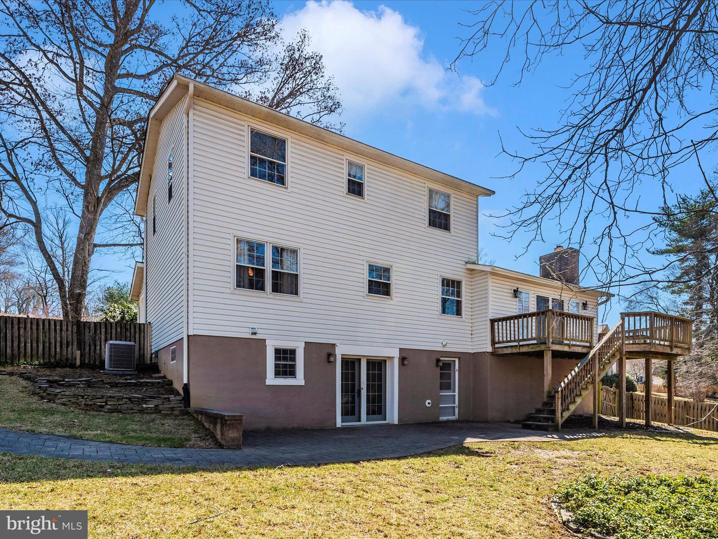 1004 Bruce Ct Property Photo 44