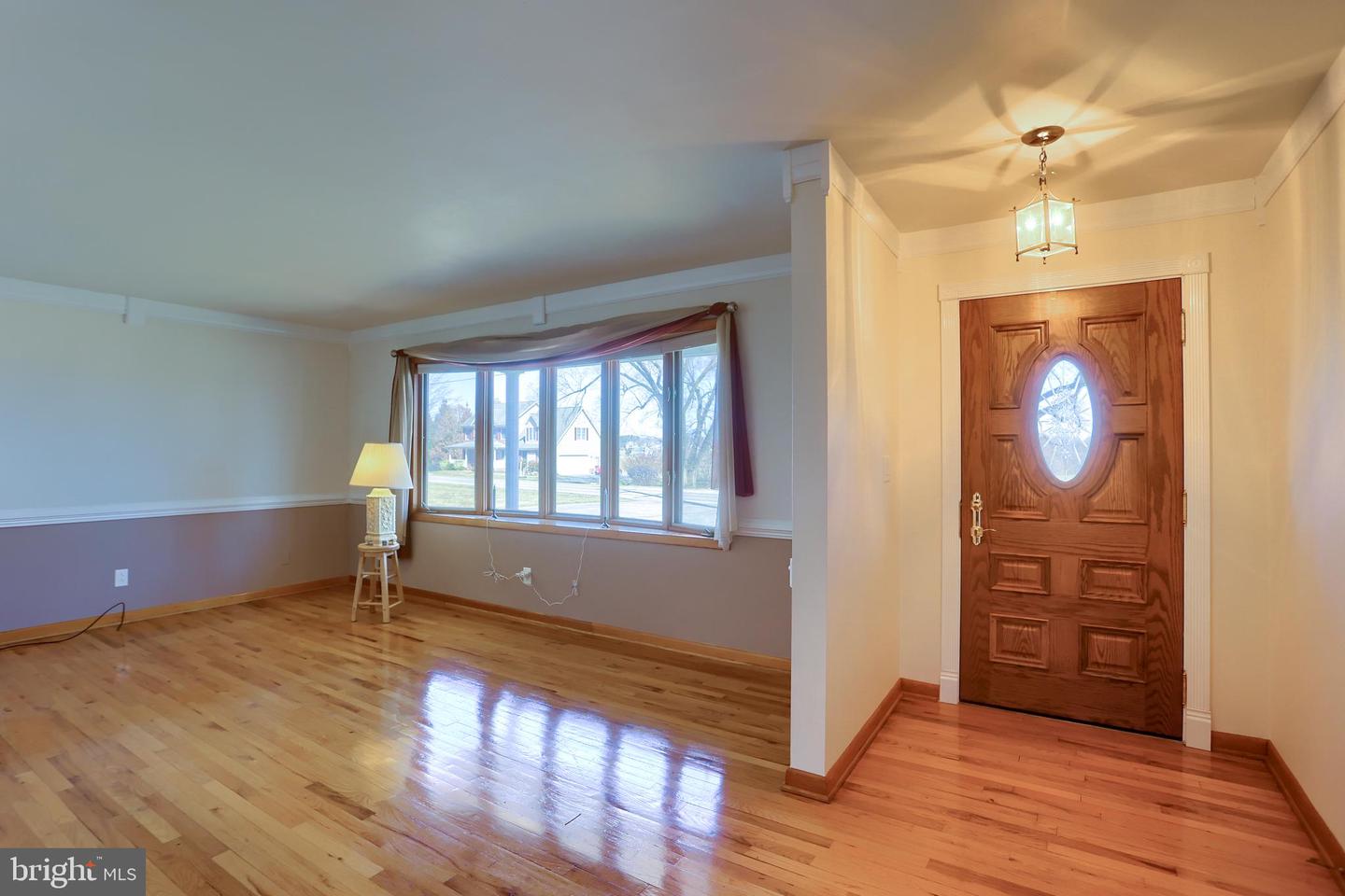 2355 Deer Park Rd Property Photo 6