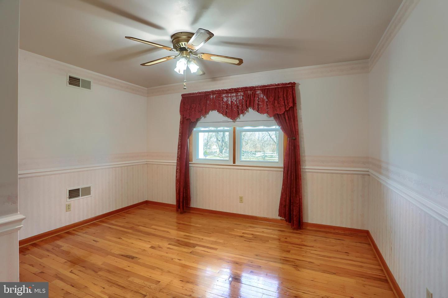 2355 Deer Park Rd Property Photo 13