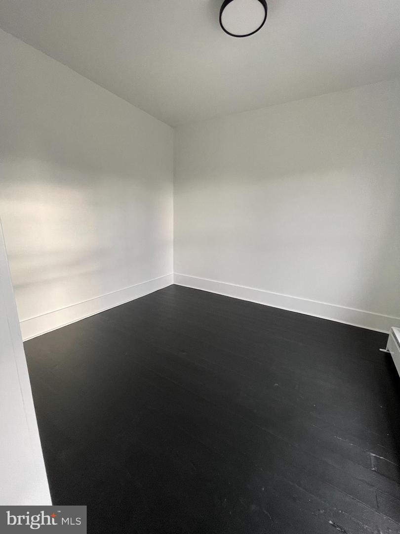 25 Baltimore St Property Photo 4