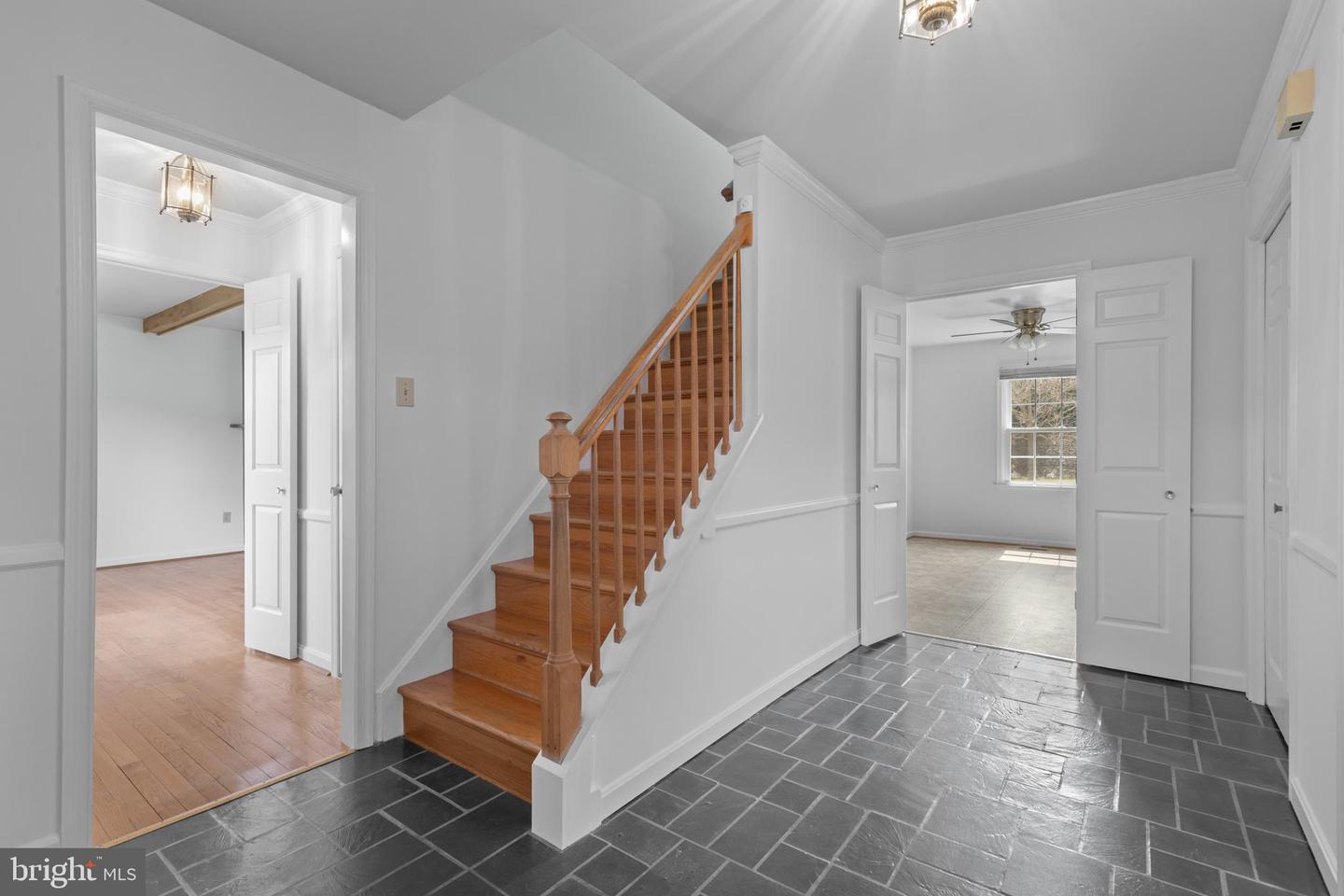 1572 Stone Chapel Rd Property Photo 2