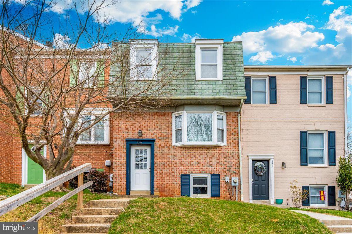 129 Meadowlark Ave Property Photo