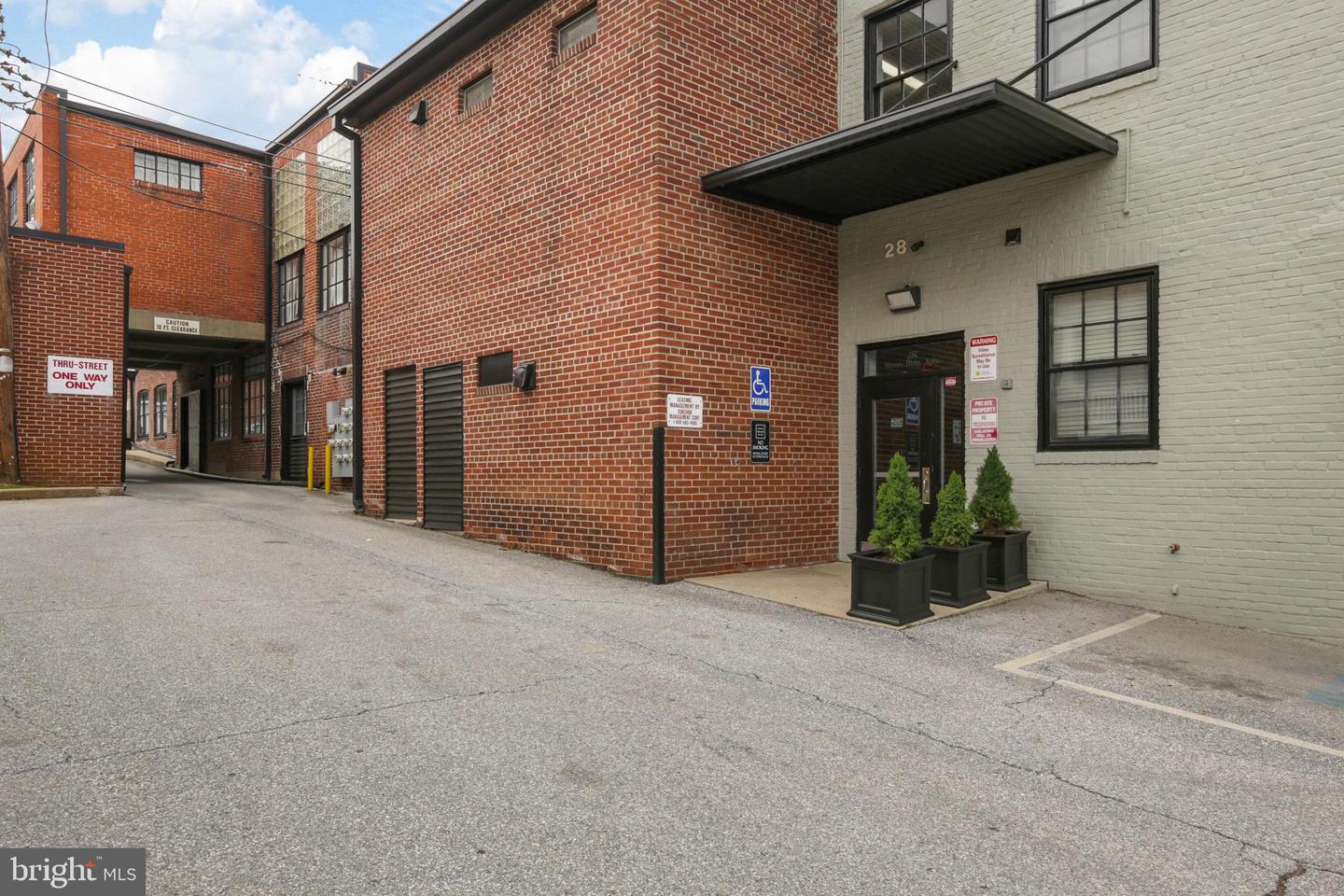 28 Liberty Street #retail Property Photo 3