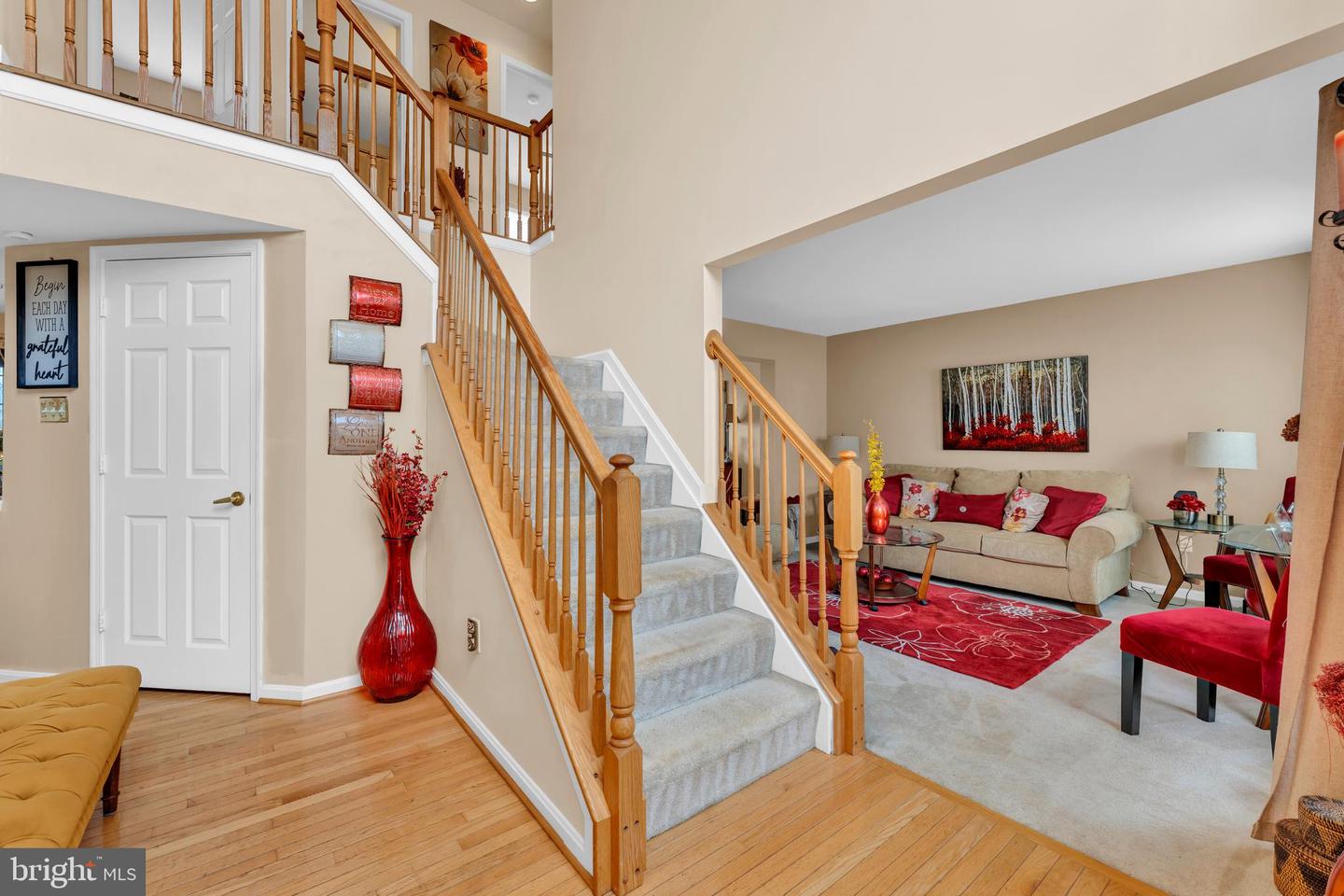 5660 Compton Ln Property Photo 2