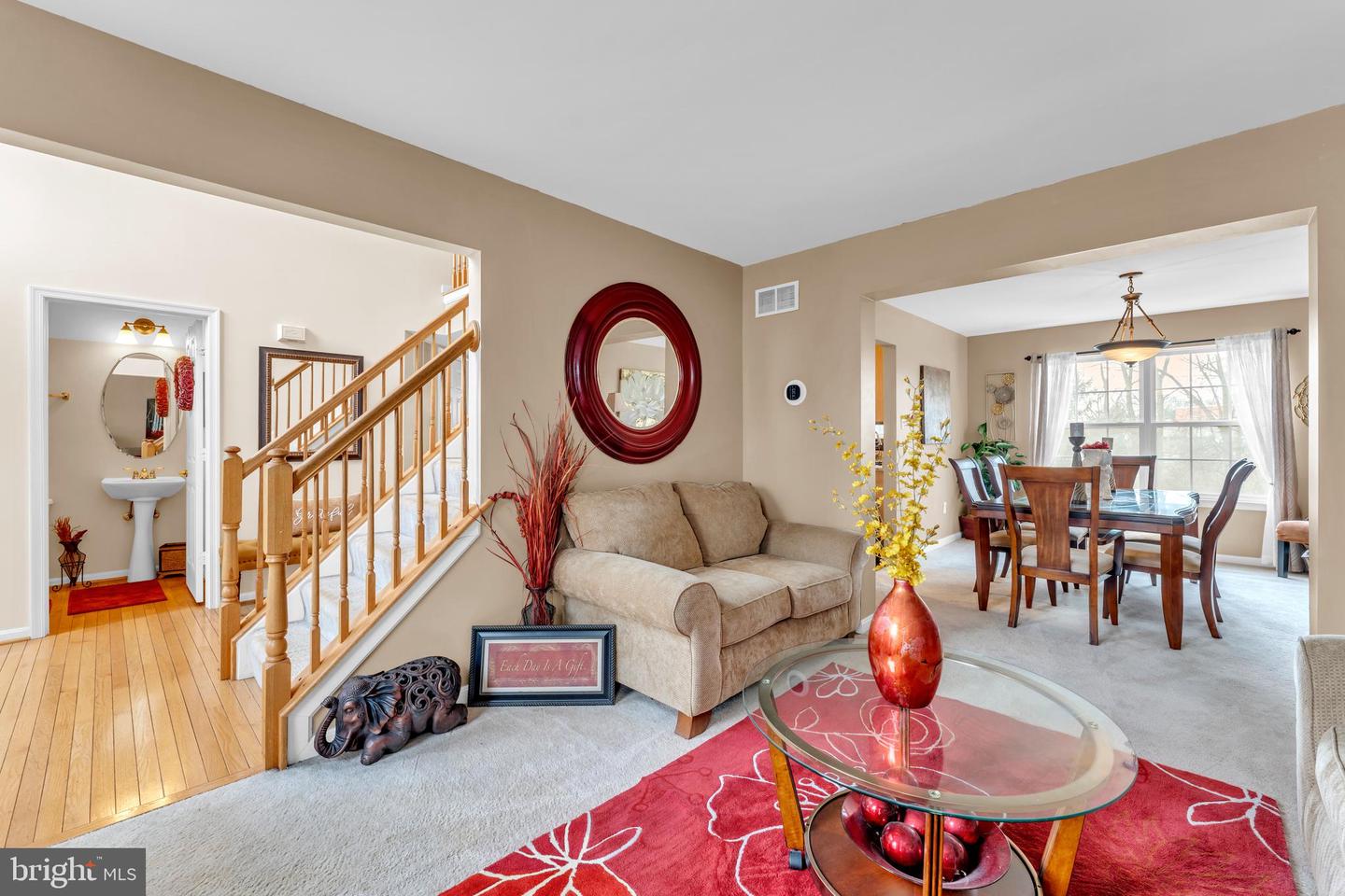5660 Compton Ln Property Photo 7