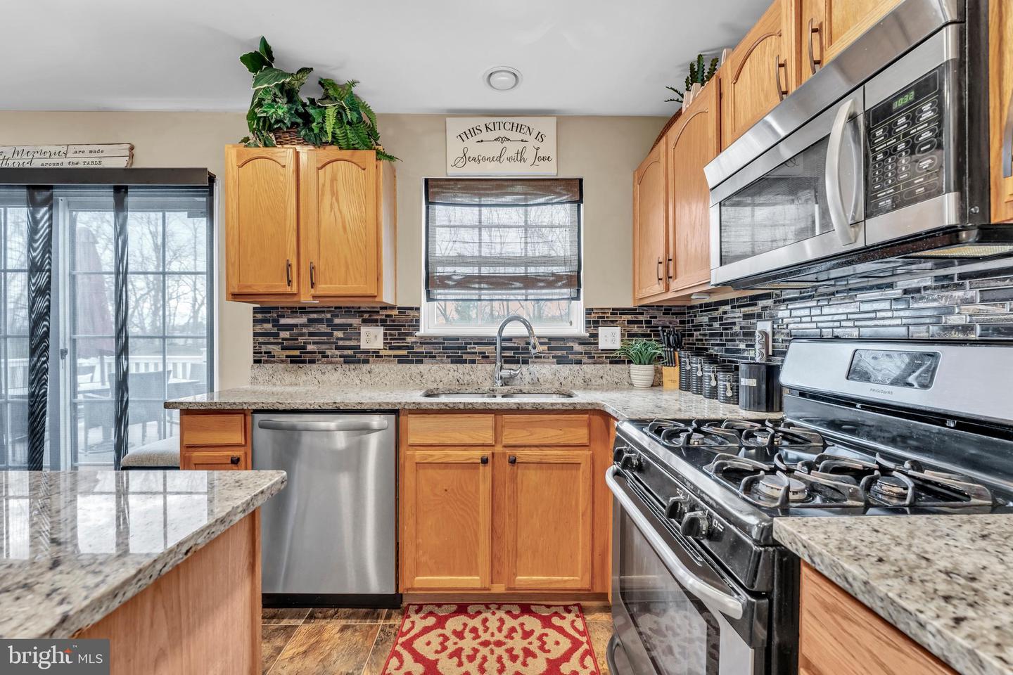 5660 Compton Ln Property Photo 17
