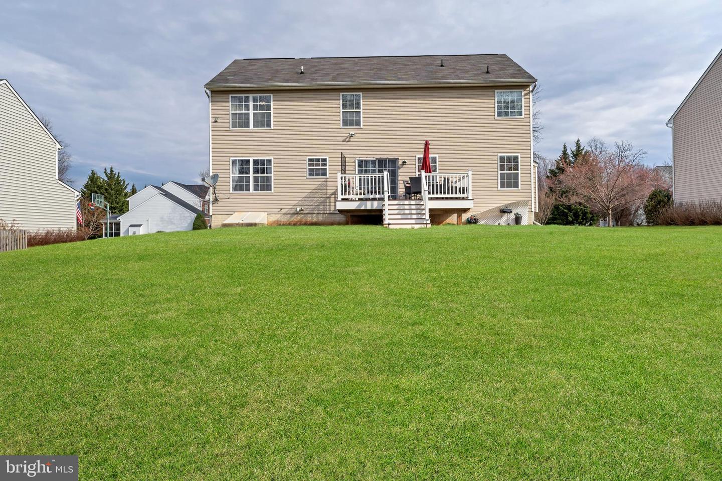 5660 Compton Ln Property Photo 36