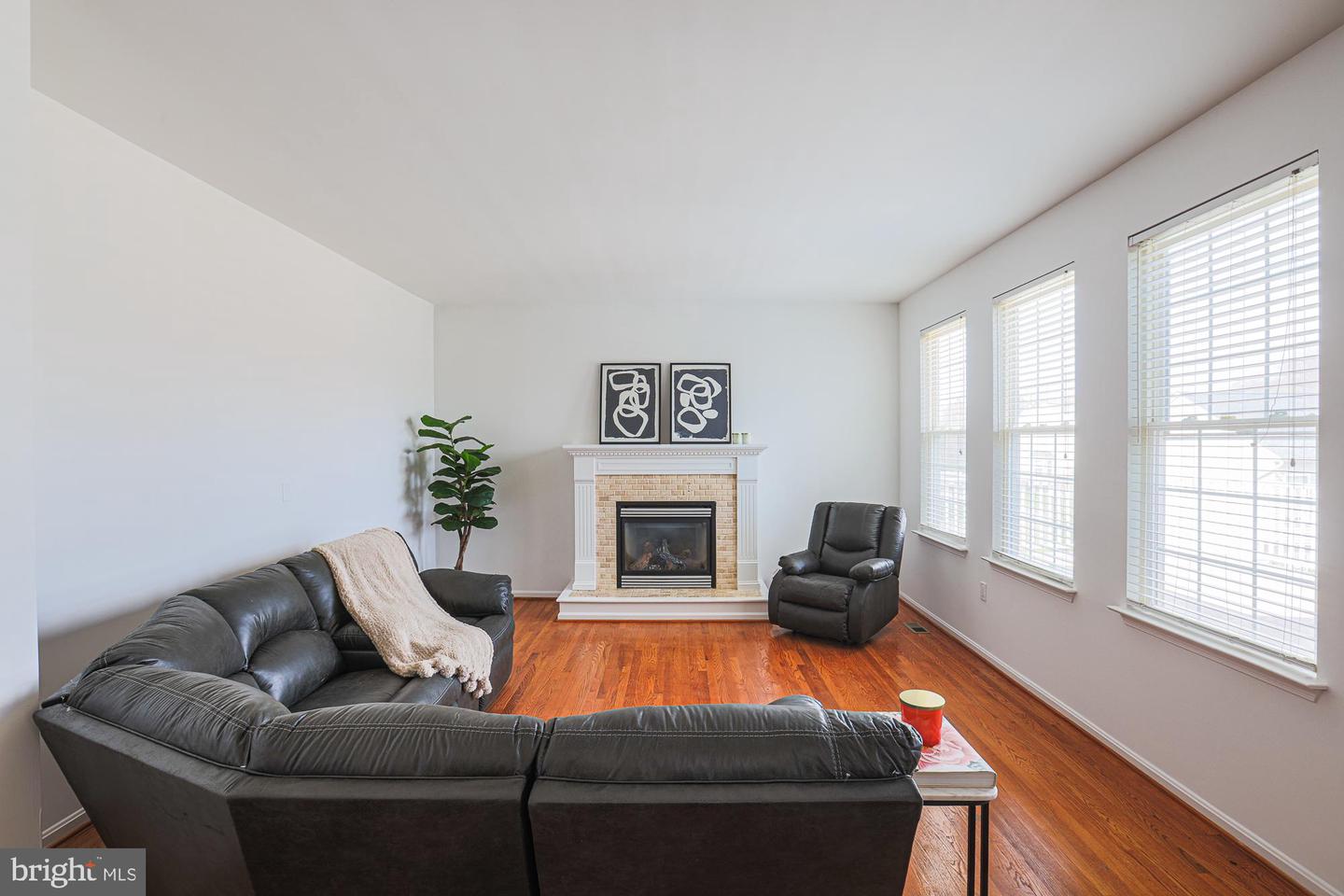 1374 Redfield Property Photo 19