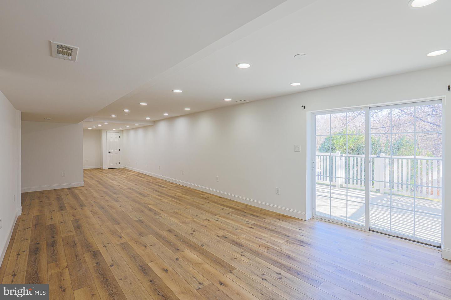 1374 Redfield Property Photo 41
