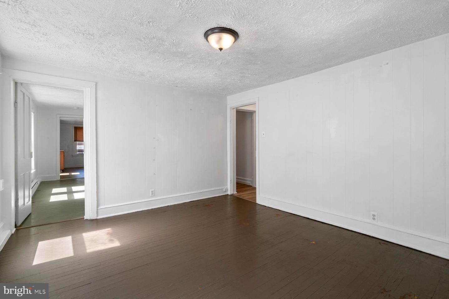 81 Pennsylvania Ave Property Photo 6