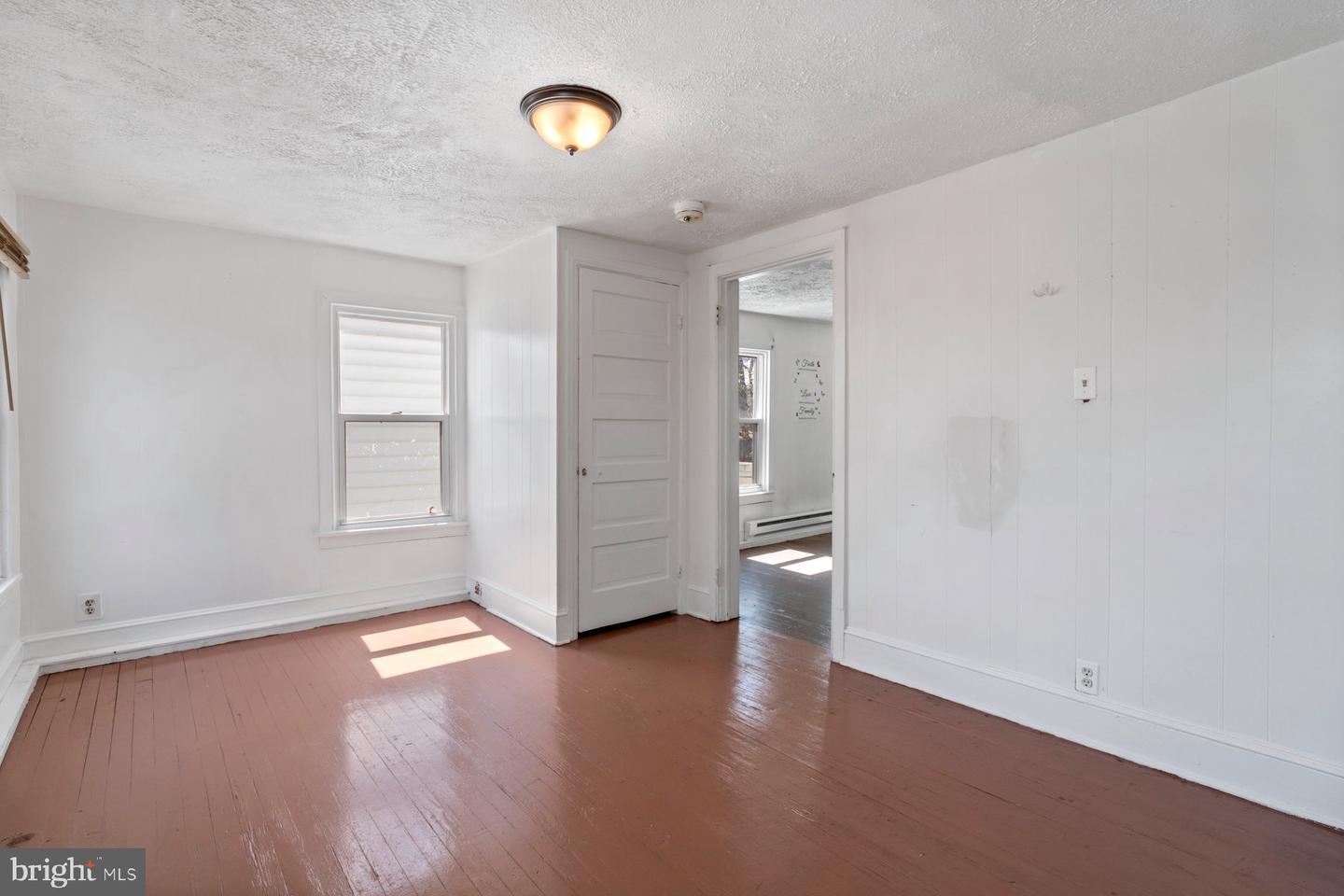 81 Pennsylvania Ave Property Photo 8