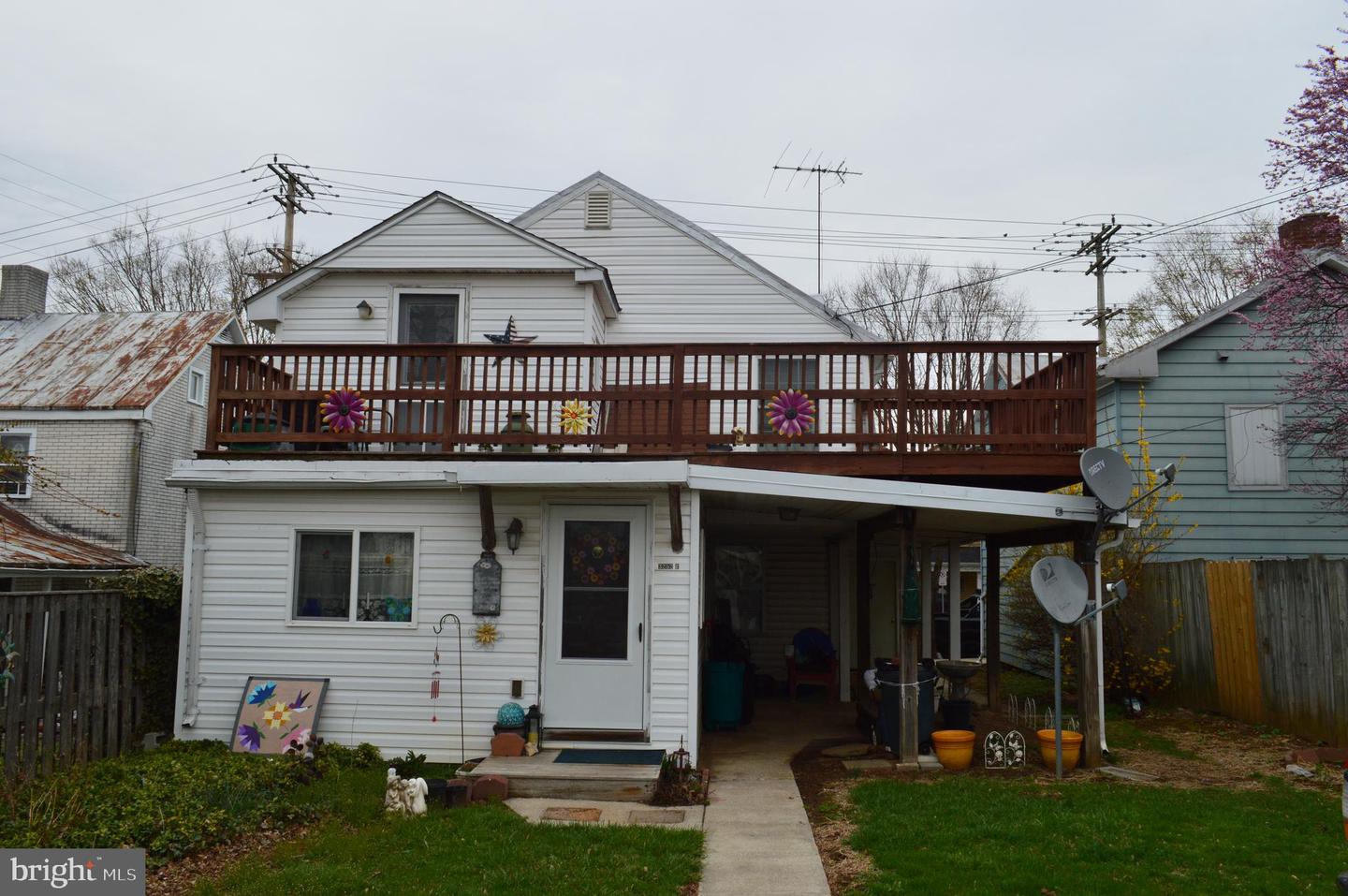 3252 Main St Property Photo 4