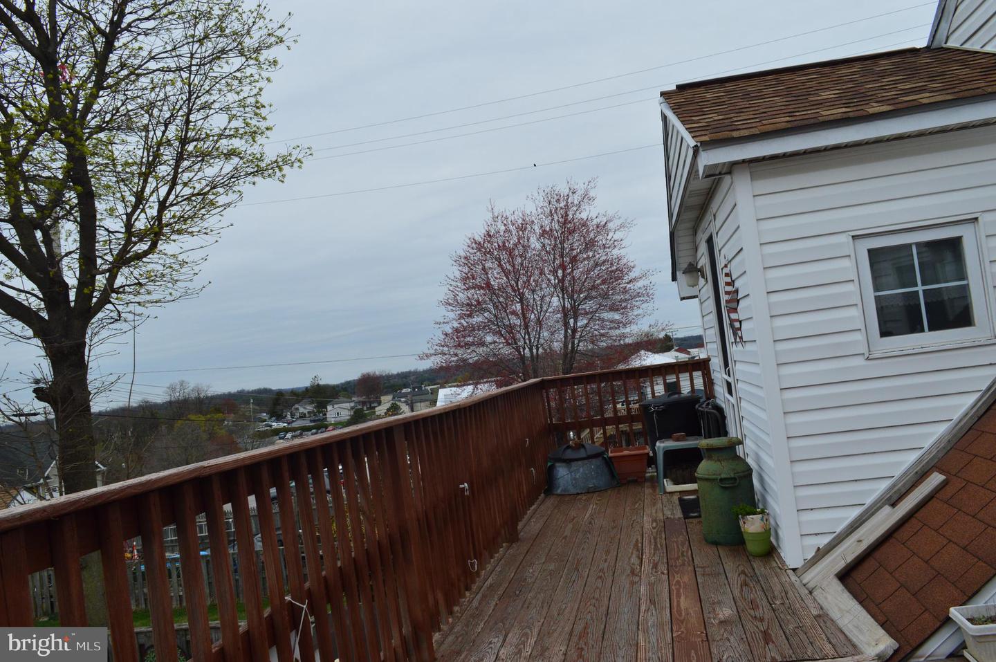 3252 Main St Property Photo 9