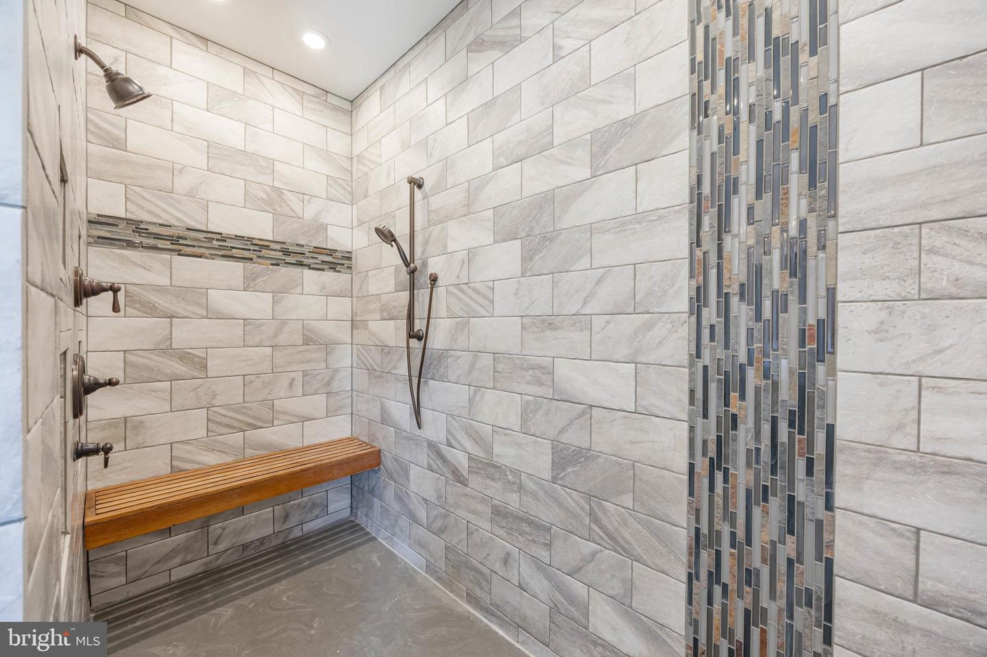 648 Green Valley Way Property Photo 7